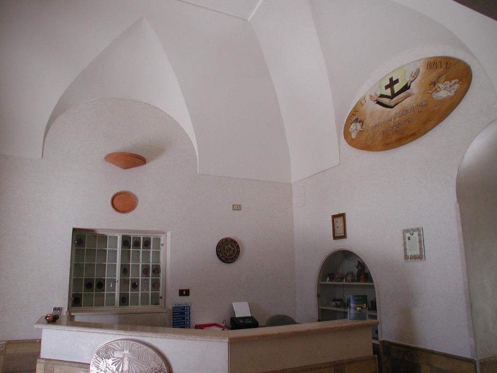 Eremo Hotel Casa Del Sorriso Ериче Екстериор снимка