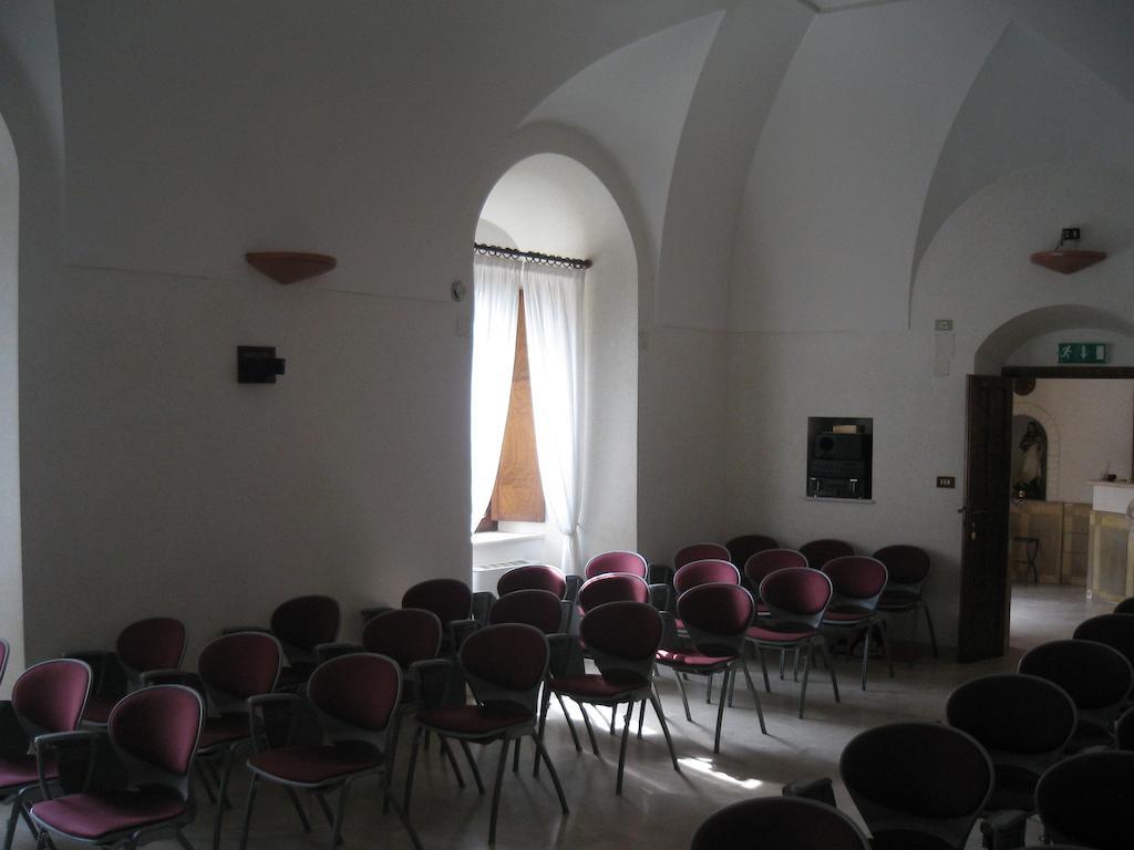 Eremo Hotel Casa Del Sorriso Ериче Екстериор снимка