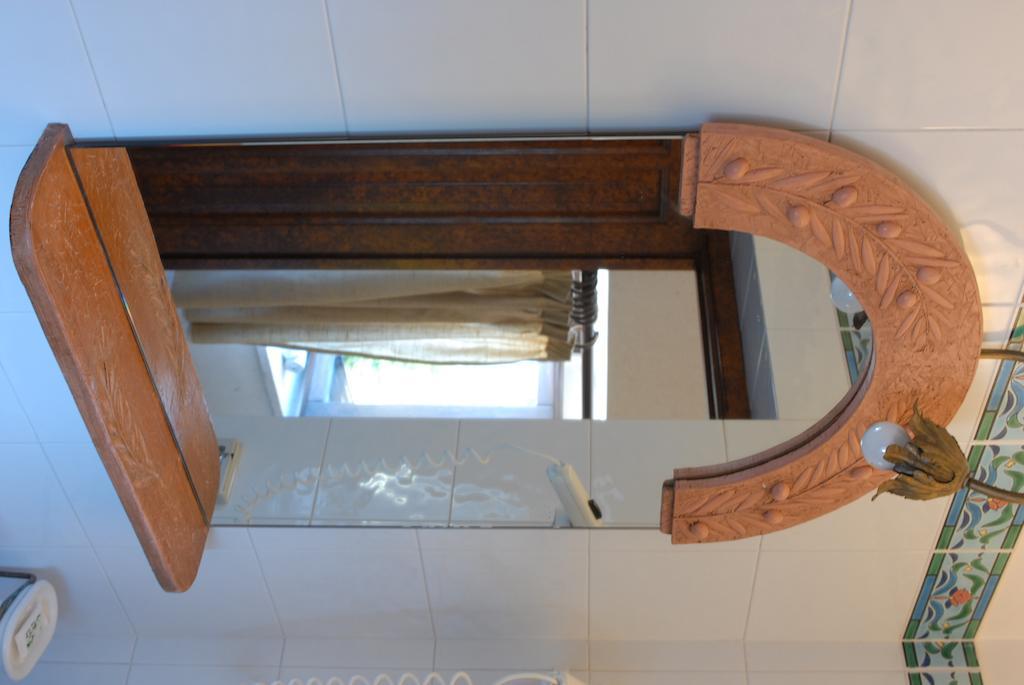Eremo Hotel Casa Del Sorriso Ериче Стая снимка