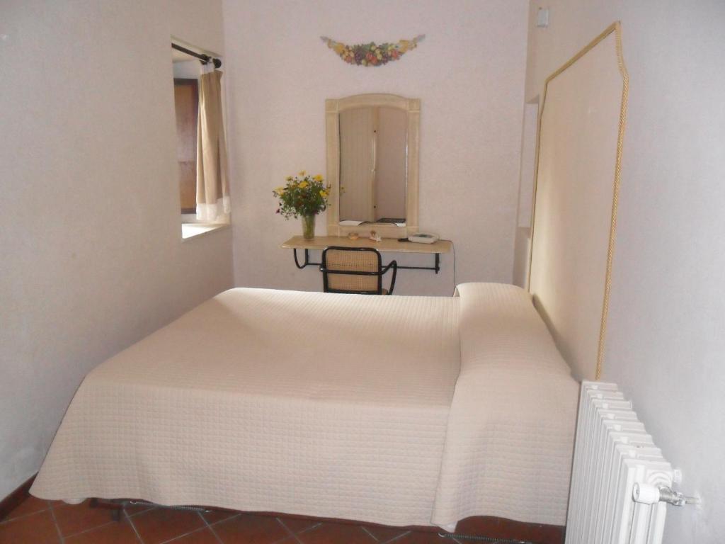 Eremo Hotel Casa Del Sorriso Ериче Екстериор снимка